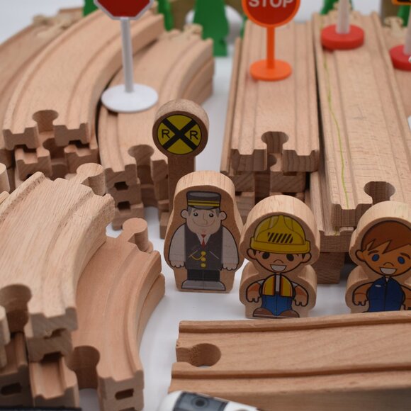 Lot of over 60TRACK LOT Curves Ramps Straights Ascending Wooden Railway… - Picture 8 of 11